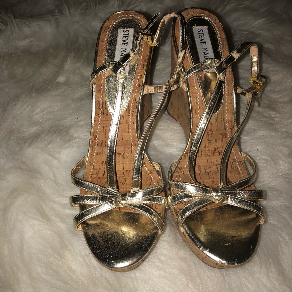 Gold wedge size 10